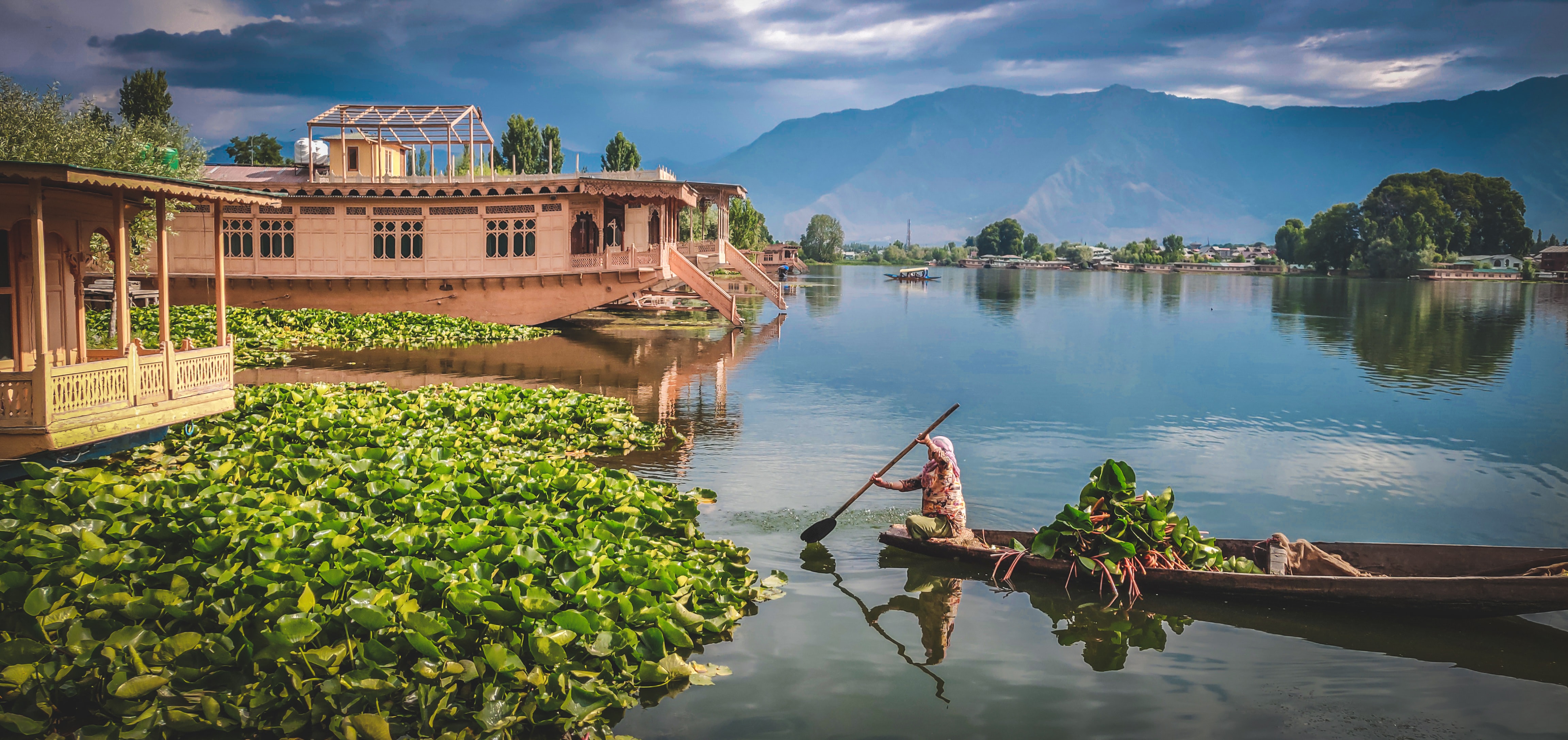 Blissful Kashmir Tour Package For 6 Nights 7 Days