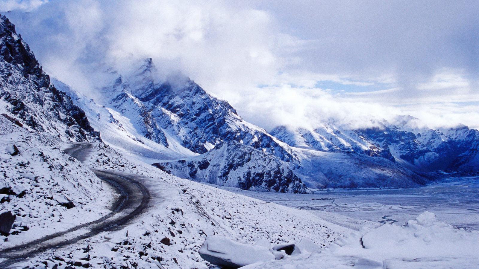 Shimla & Manali With Honeymoon Package