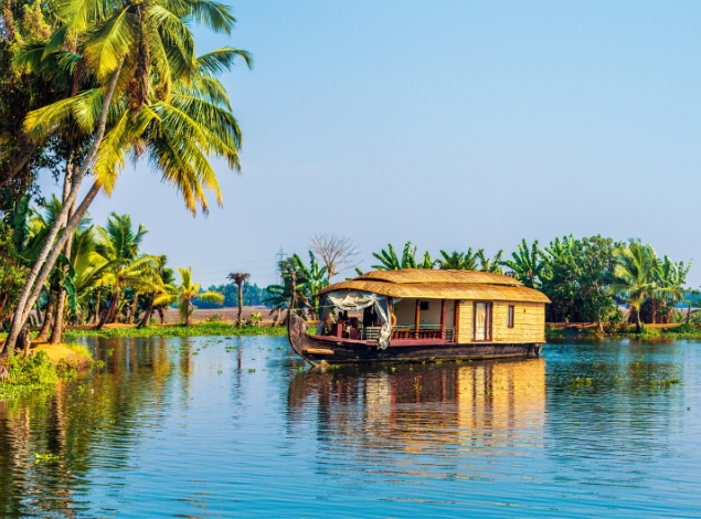 Best Selling Kerala Houseboat & Jungle Safari Tour Package