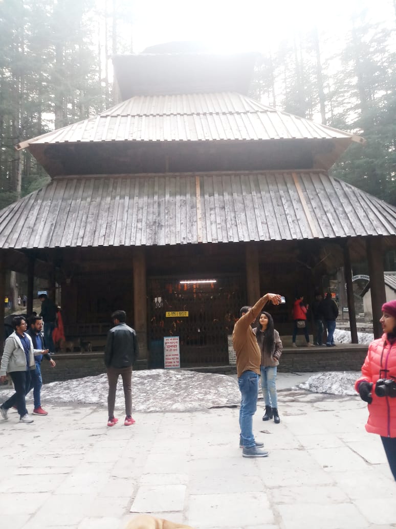 3 Nights 4 Days Manali Honeymoon Package By Volvo