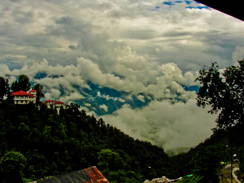 Mussoorie, Uttarakhand is the Top 10 Hill Stations In India