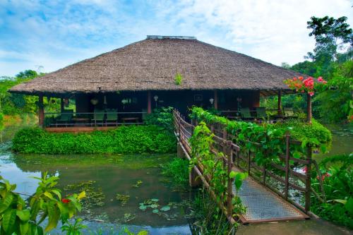 Red Earth Resort