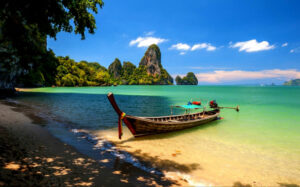 6 Best Beaches In Pondicherry For Every Beach Lover