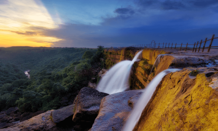 Nohkalikai Falls, Cherrapunji – Cascading Water That Changes Color