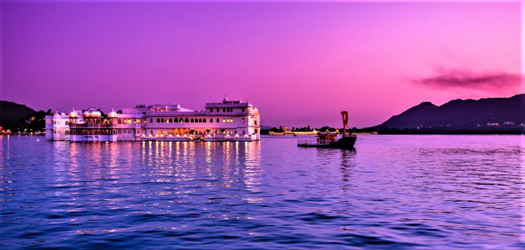 Lake Pichola, Udaipur – The Lake City Of India
