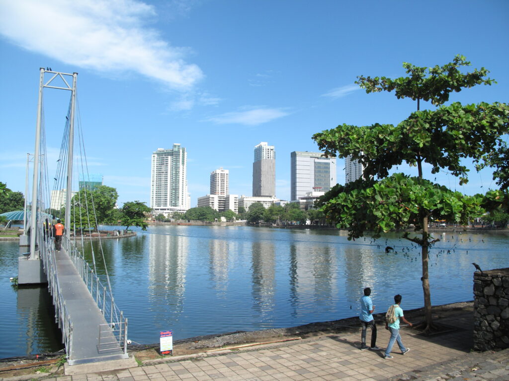  Beira Lake