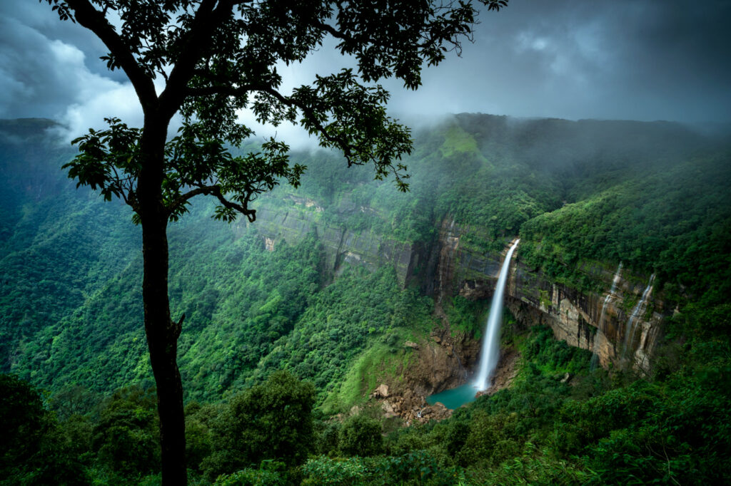 Nohkalikai Falls, Cherrapunji