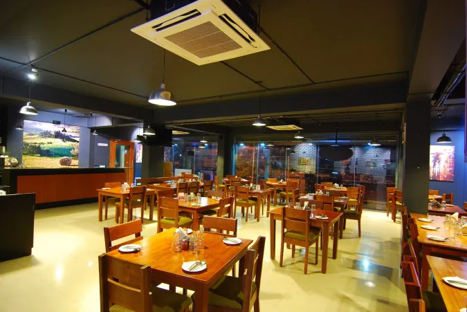 9. Napoli Restaurant