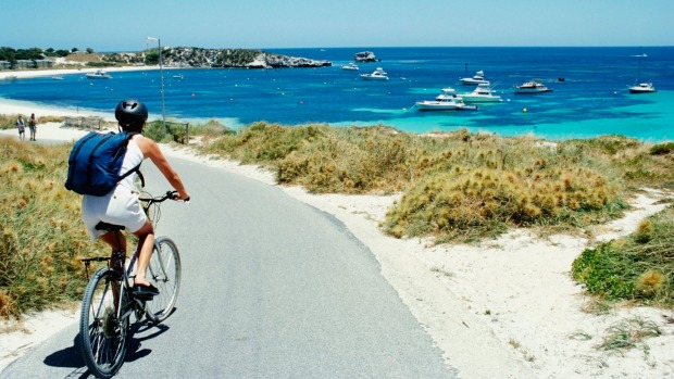 Cycling alongside the Mediterranean