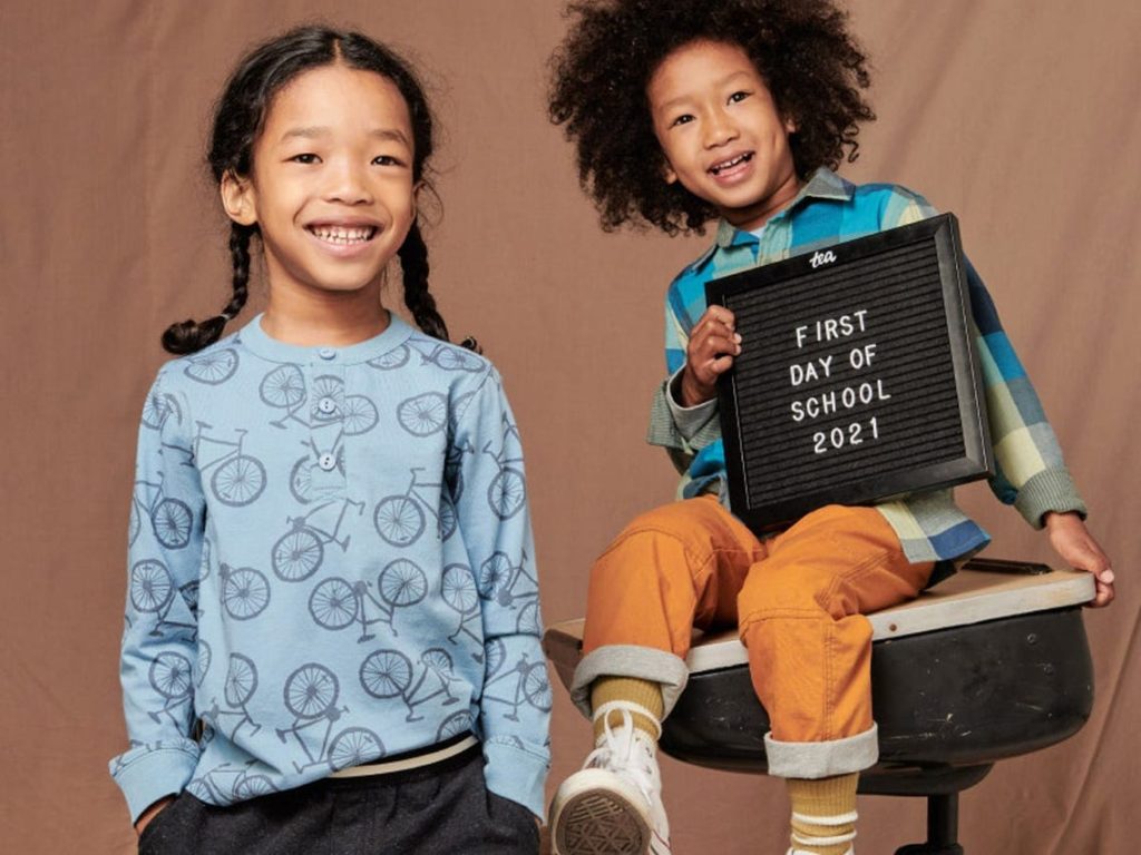 11. Pack an additional a difference in apparel for child and you.