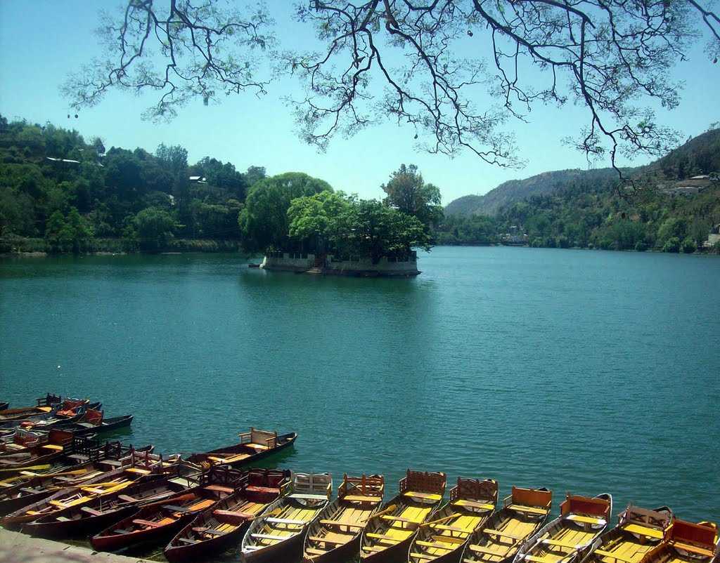 7.Naukuchiatal, Uttarakhand – Serene Surroundings