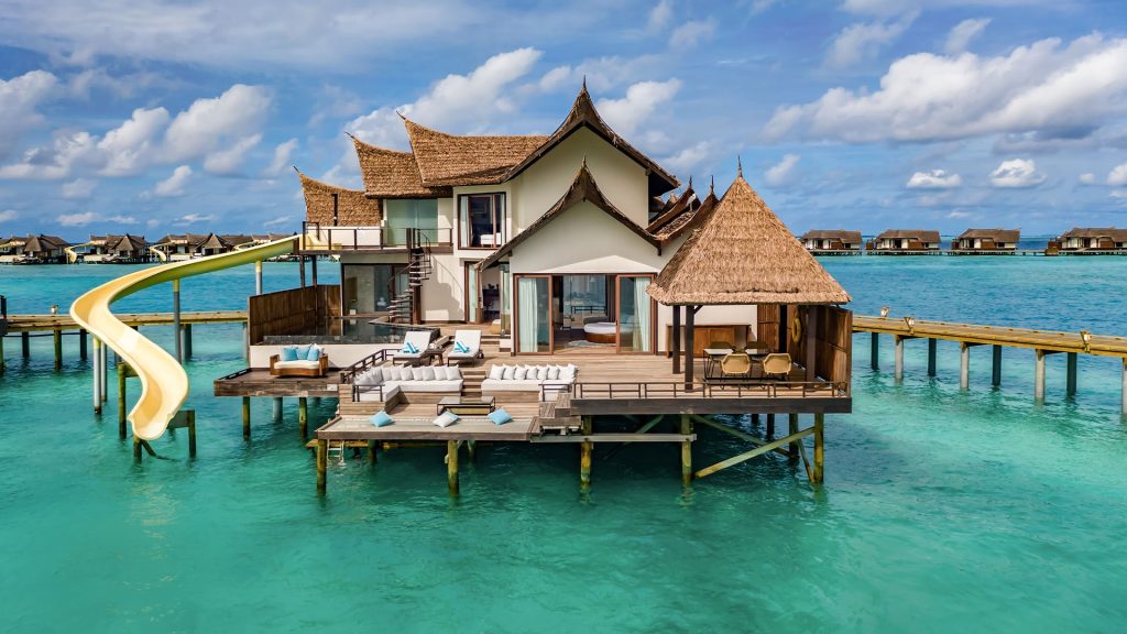 7. Maldives-Plunge Into Waves of Happiness You probably found in the films those covered 