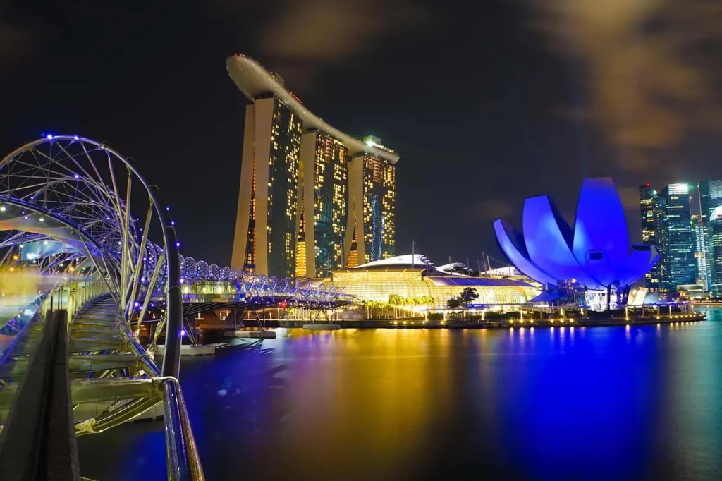 4. Singapore: A Multicultural Destination You can partake in the mix of unimaginable culture, 