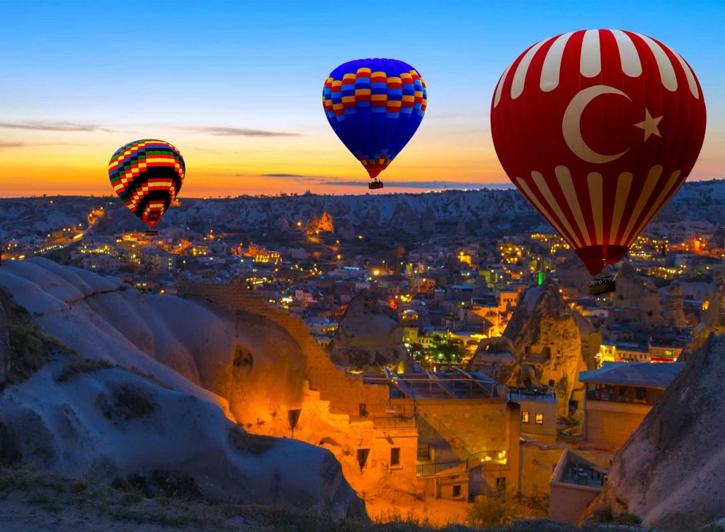 10 Experiences That Should Be on Your Christmas Travel Wishlist