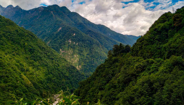 6.Pelling, Sikkim – Breathtaking Landscapes