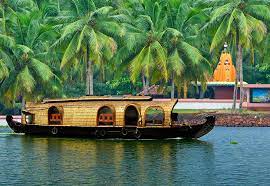 8. Munnar-Alleppey-Thekkady, Kerala