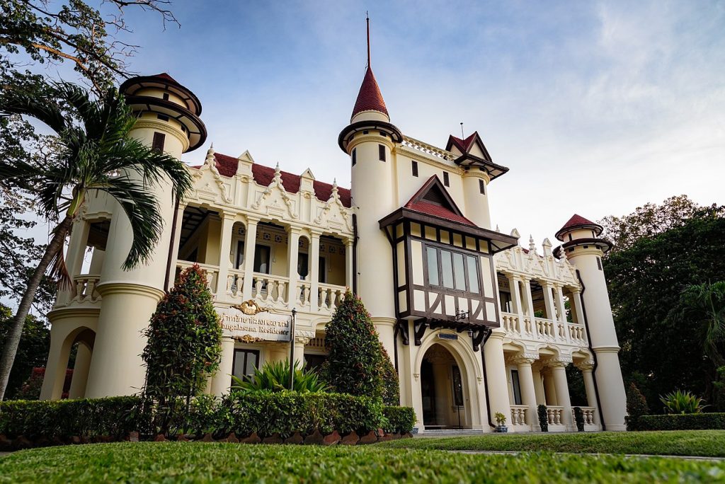 25. Sanam Chandra Palace: A Palace Complex