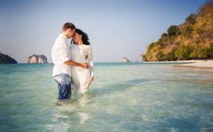 World’s 10 Best Honeymoon Destinations In September 2022 To Revive Your Romance!