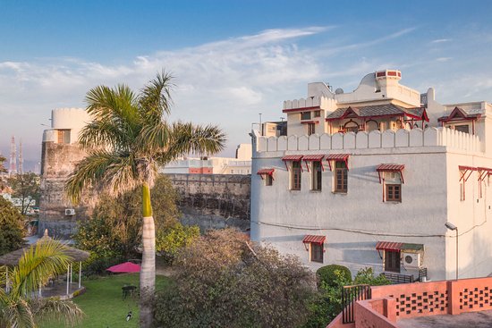 Bharatgarh Fort: Family Escapade