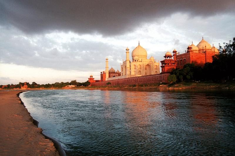 Agra is one of the Best Honeymoon Places In India